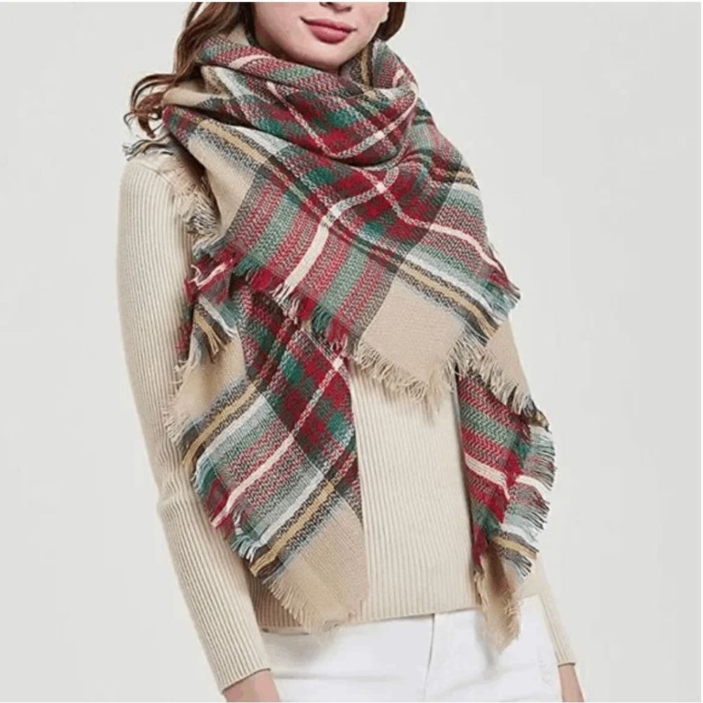Plaid Blanket Scarf Red Tan Picnic‎ Frayed Hem Oversized Wrap Scarf NWT